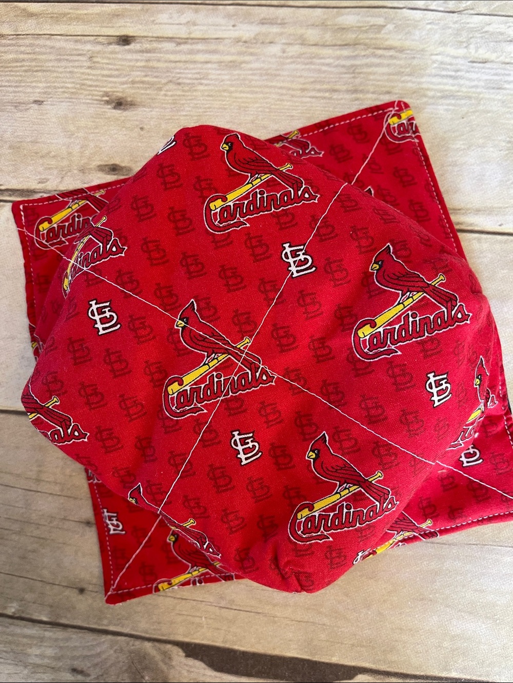 Micro/Ice Cream Bowl Cozy Reversible Fabric Bowl MLB Cardinals